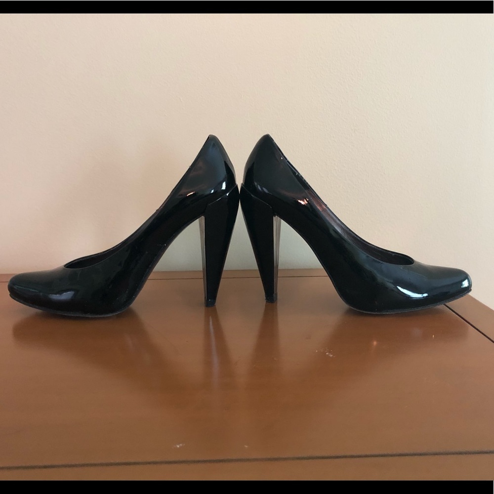 Pura Lopez Black Pumps